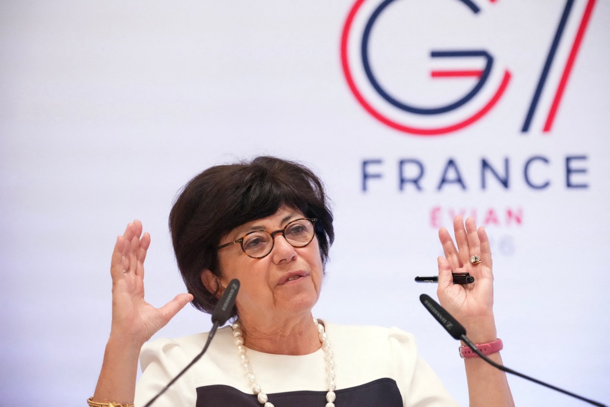 Comment Emmanuel Macron a convaincu Monique Barbut de rester au gouvernement ?