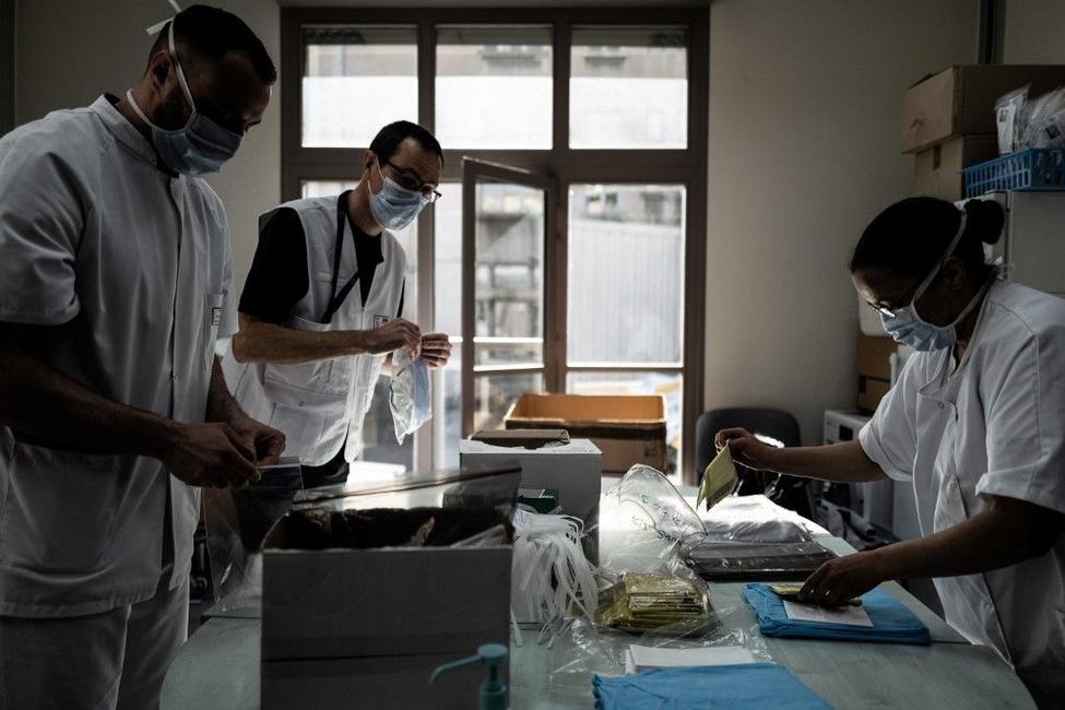 Des membres du personnel soignant dans un hôpital lors de la crise sanitaire.