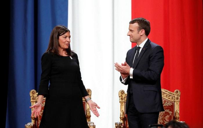 Emmanuel Macron Anne Hidalgo AFP