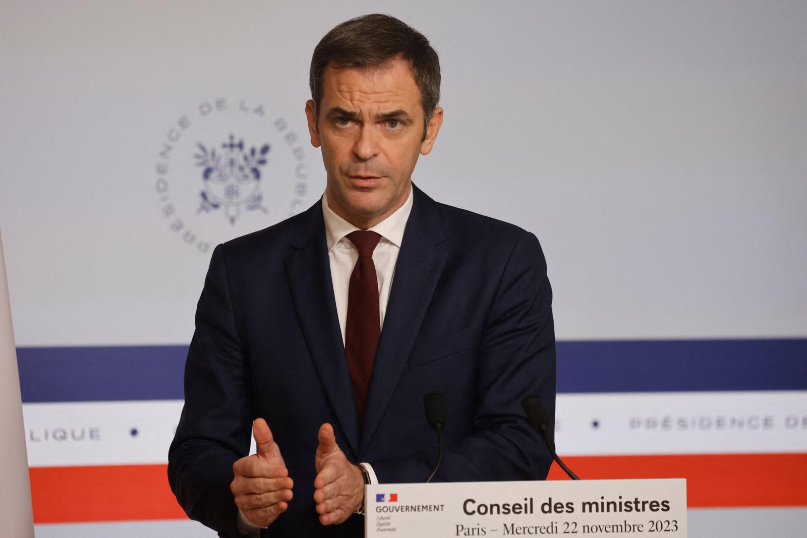 Olivier Véran portrait AFP