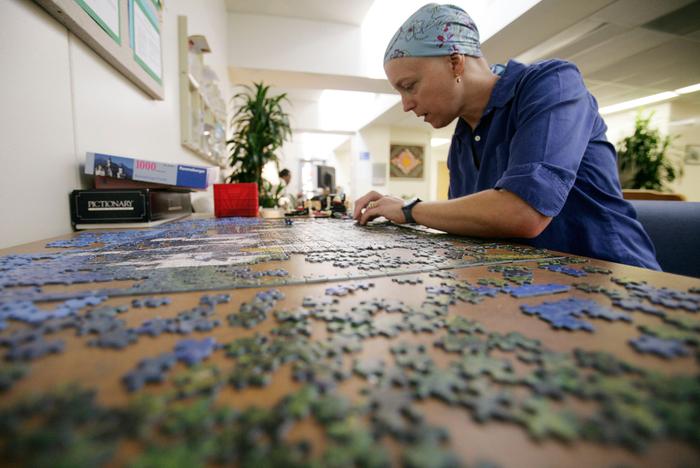 Patient atteint d'un cancer et ayant subit une chimiothérapie. (Image d'illustration)