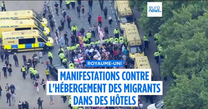 Migrants logés dans des hôtels : manifestations et contre-manifestations à travers le Royaume-Uni