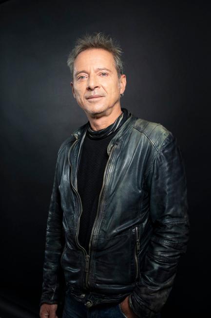 FEREY Caryl © Editions Gallimard - Francesca Mantovani .jpg
