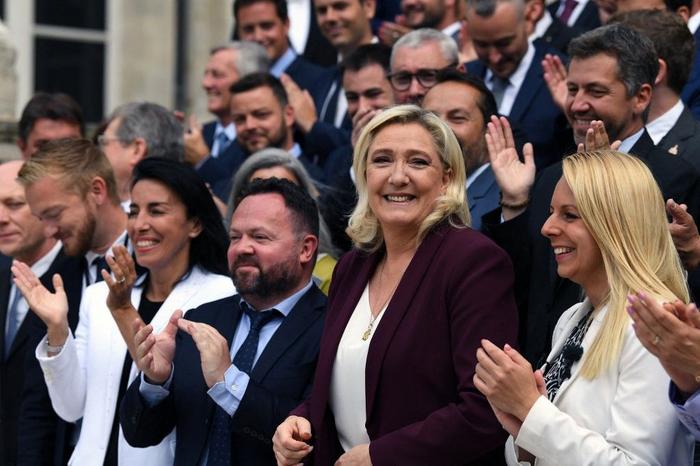Marine Le Pen députés AFP