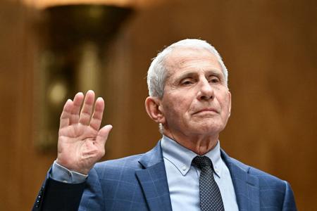 Anthony Fauci : "Après réflexion, je jure surtout de ne rien dire du tout"