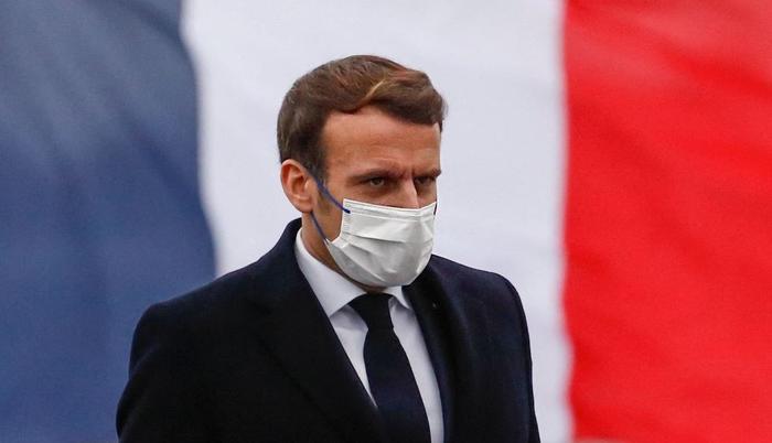 Emmanuel Macron France drapeau AFP