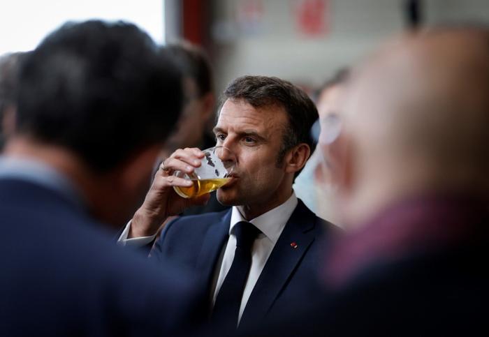 Emmanuel Macron 2023