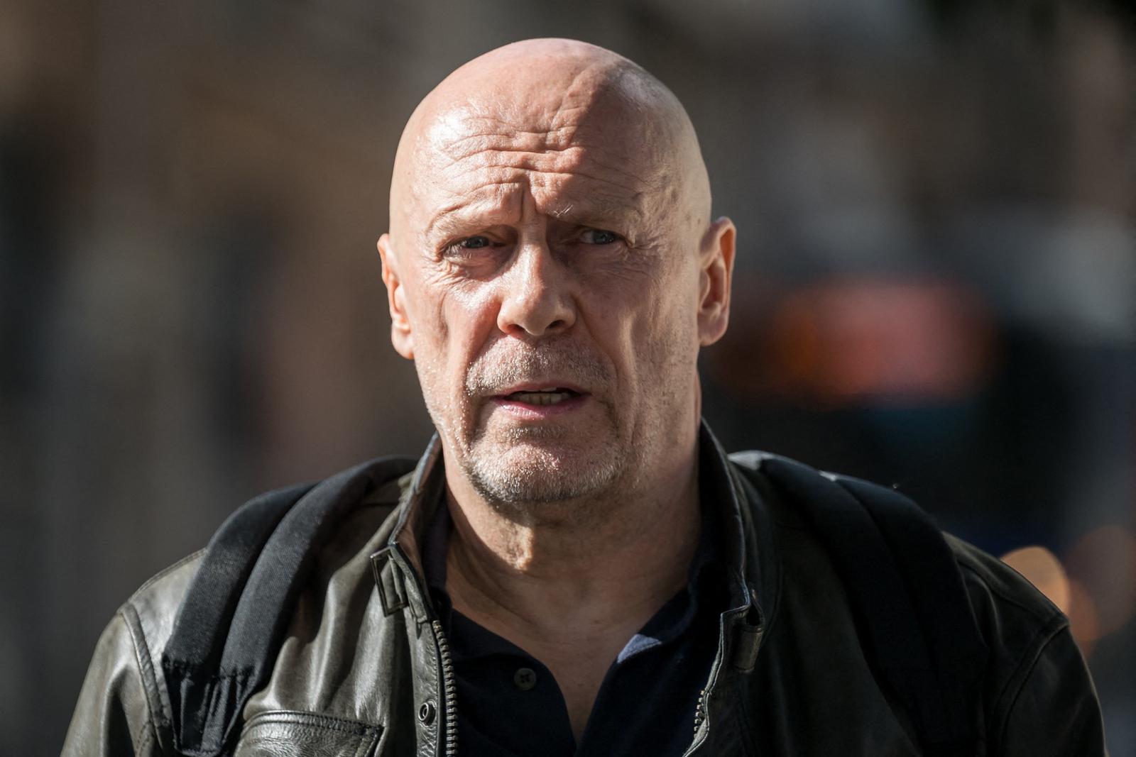 L’essayiste franco-suisse Alain Soral après une audition au tribunal de Lausanne, le 27 septembre 2023.