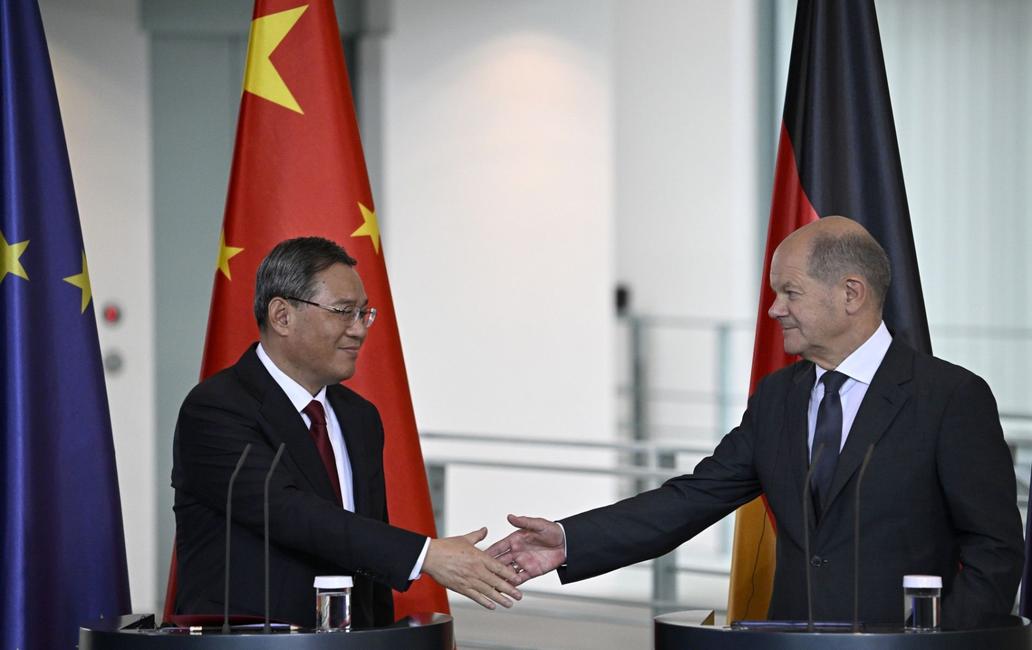 Li Qiang et le chancelier allemand Olaf Scholz