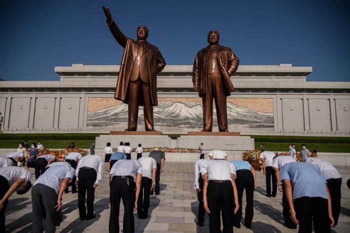 Corée du Nord statues AFP