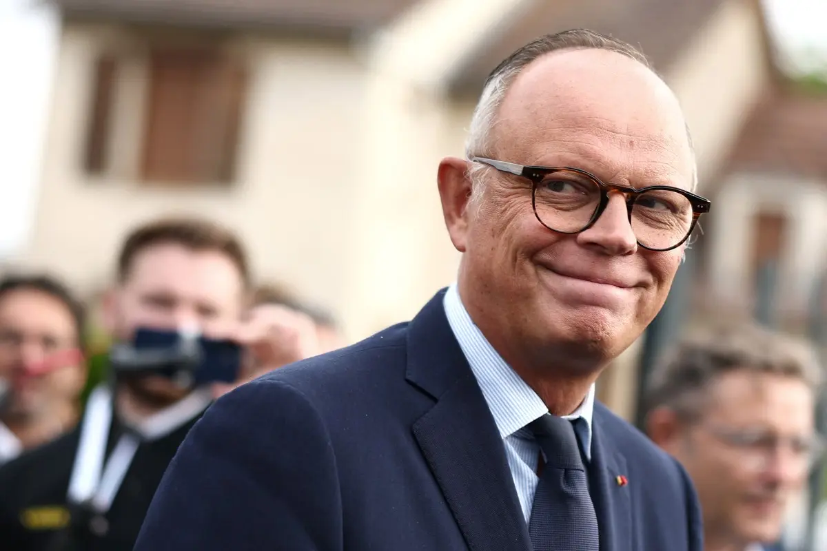 Édouard Philippe, candidat du parti Horizons à l'élection présidentielle française de 2027 et maire du Havre, arrive à la foire agricole de Châlons-en-Champagne, dans le nord-est de la France, le 31 août 2026.