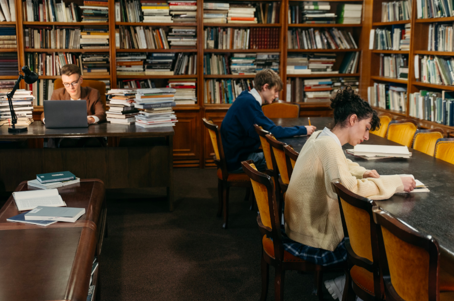 IA : le monde académique vit-il sa propre crise Kodak ?