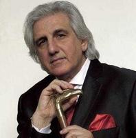 Photo of Daniel Salvatore Schiffer