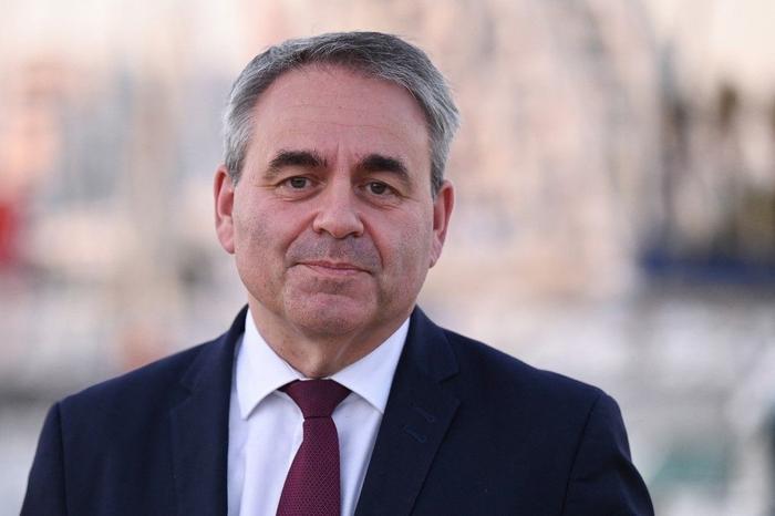 Xavier Bertrand portrait AFP