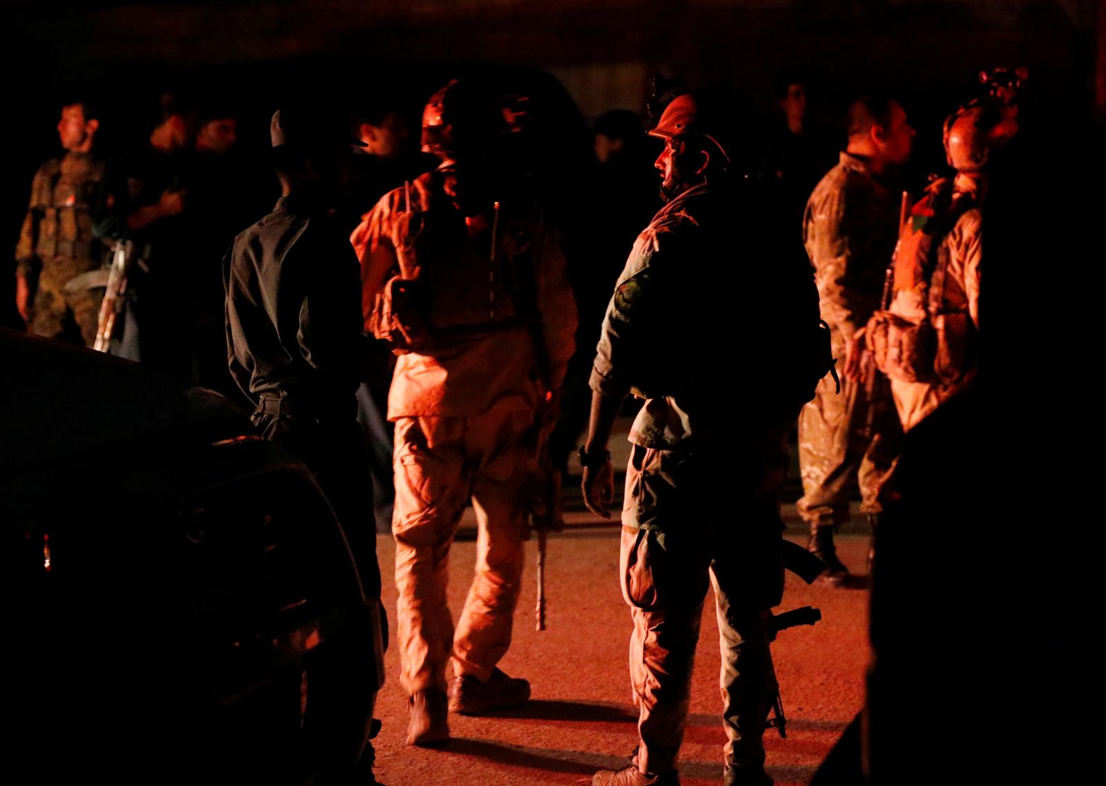 Les forces de sécurité afghanes interviennent à la suite d’une attaque sur le campus de l’université américaine d’Afghanistan à Kaboul, le 24 août.