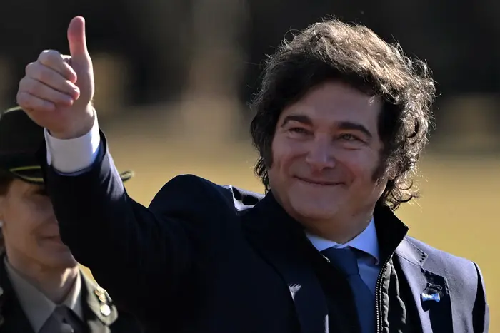 Javier Milei à son arrivée pour assister à la commémoration du Jour du drapeau à Buenos Aires, le 20 juin 2025.