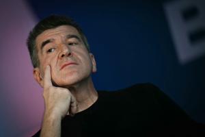 L'entrepreneur français, banquier d'affaires et président de Combat Media, Matthieu Pigasse, participe à une rencontre réunissant plusieurs personnalités de gauche, intitulée « Printemps du souffle breton », à Liffré (ouest de la France), le 25 avril 2026. (Image d'illustration)