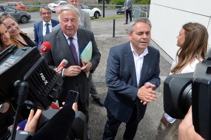 Xavier Bertrand Gérard Larcher AFP