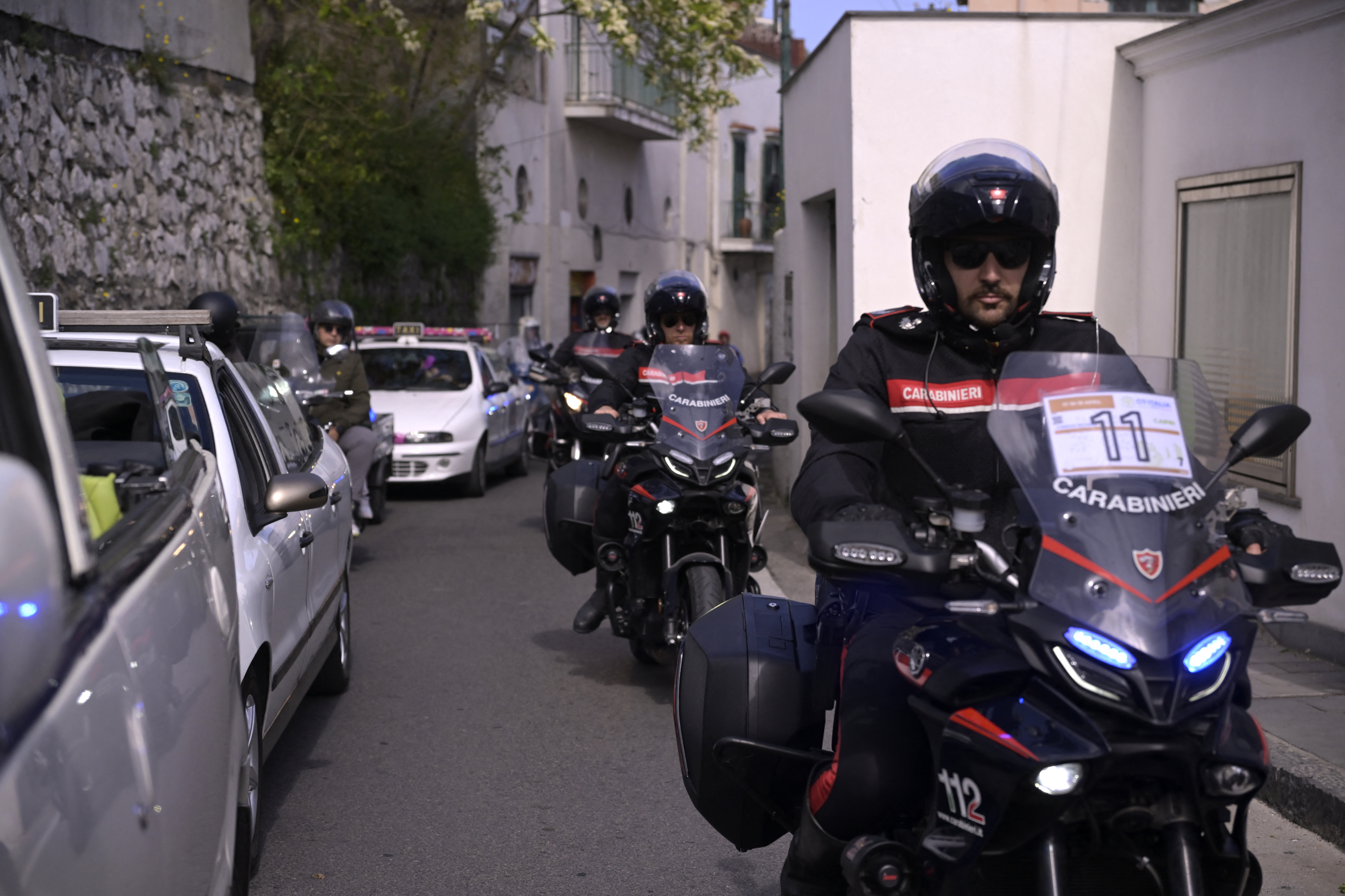 Trois carabiniers italiens tués dans une explosion déclenchée par une famille d'agriculteurs menacée d'expulsion