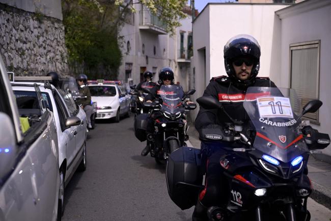 Carabiniers italiens, image d'illustration. (Photo by Tiziana FABI / AFP)