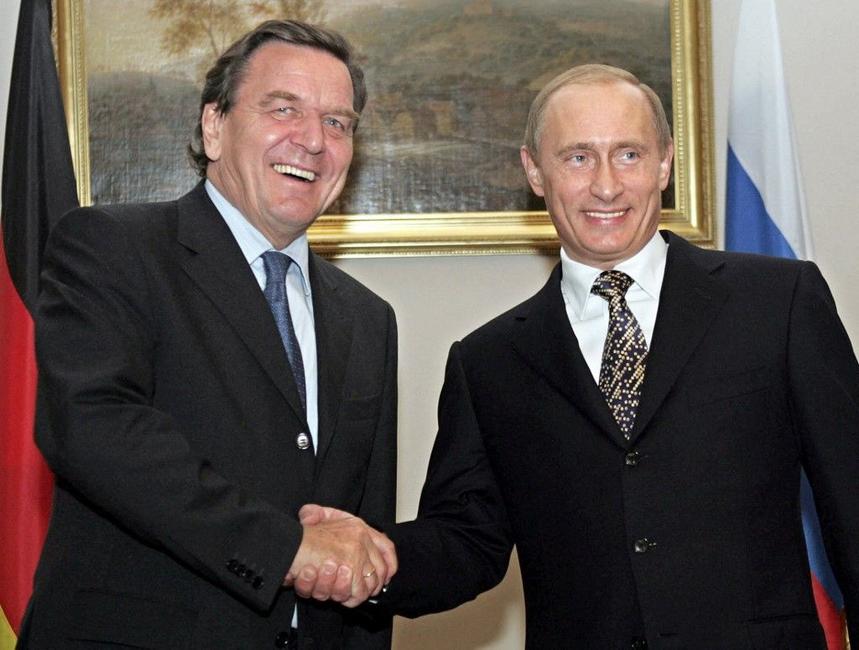Gerhard Schröder Vladimir Poutine AFP