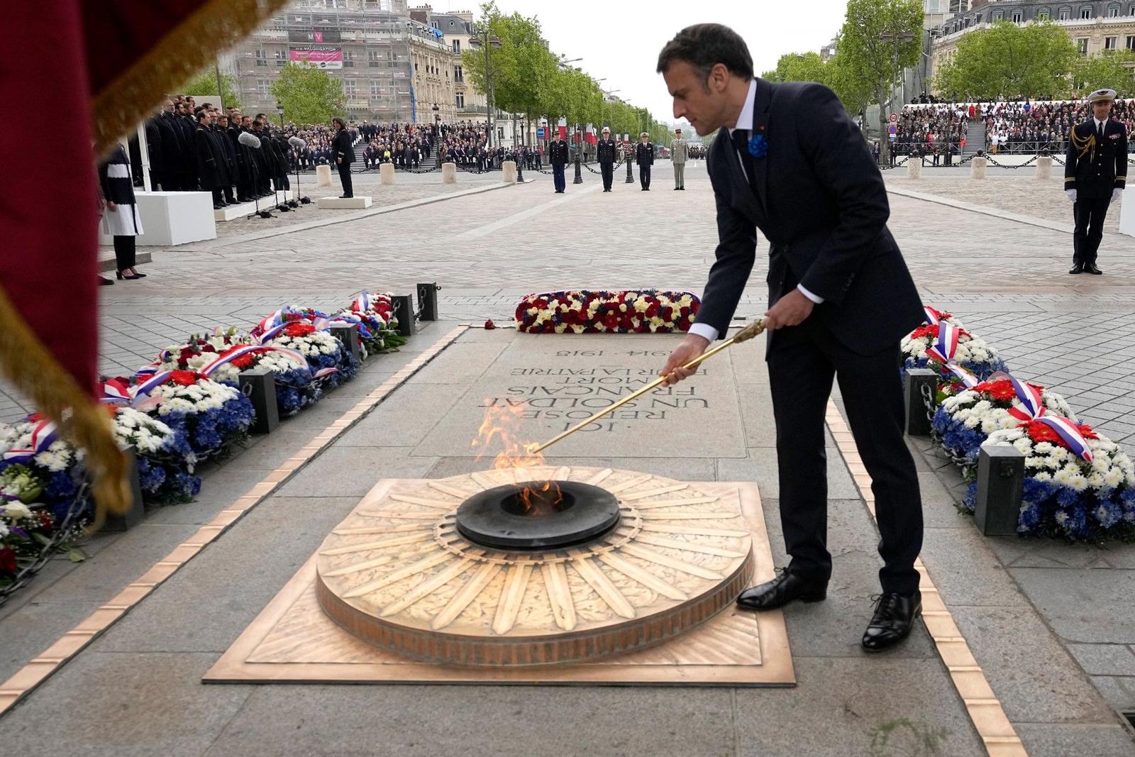 Emmanuel Macron 8 mai AFP