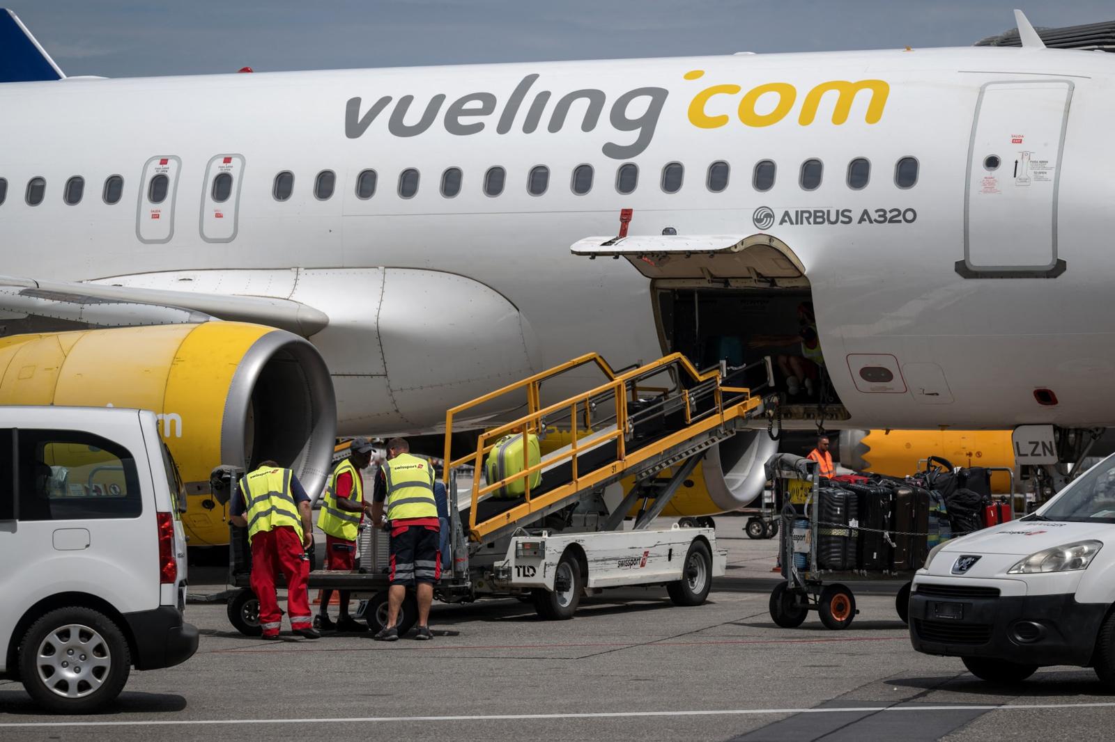 Un avion Airbus A320 de la compagnie aérienne low-cost Vueling, à l'aéroport de Genève le 28 juillet 2022.