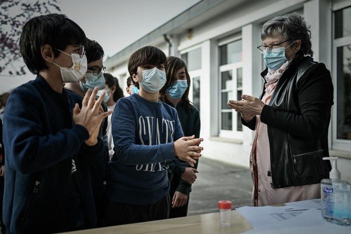 école élèves écoliers éducation nationale masque Covid-19 AFP