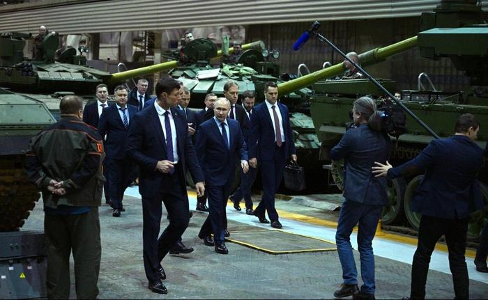 Vladimir Poutine usine armement AFP
