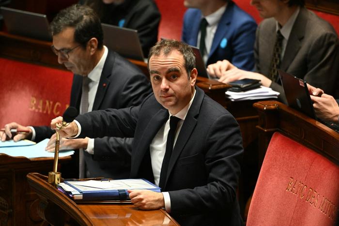 Sébastien Lecornu, assiste à la séance consacrée à la deuxième lecture du projet de loi de finances de la sécurité sociale pour 2026 (PLFSS) à l'Assemblée nationale, à Paris, le 3 décembre 2025
