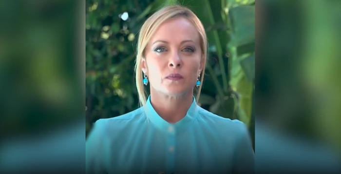 La Première ministre italienne Giorgia Meloni s'exprime dans une vidéo en soutien à l'extrême droite française, pour un évènement de Marion Maréchal Le Pen, le 21 septembre 2025.