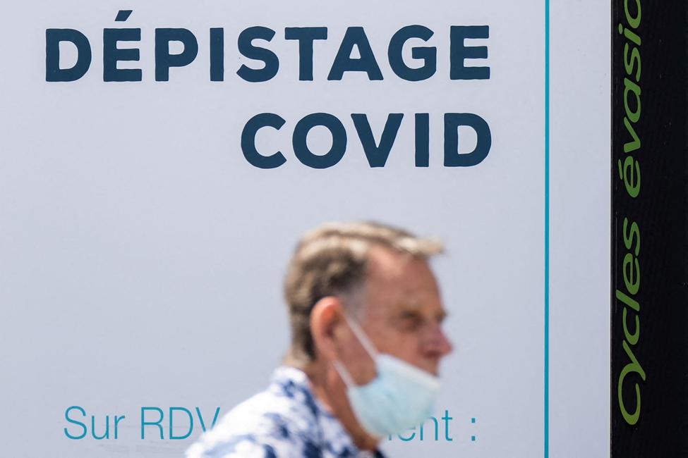 On sait, par exemple, que les patients hospitalisés pour une insuffisance respiratoire aigüe due au Covid, souvent en réanimation avec une ventilation assistée, ceux-là développent par la suite des séquelles respiratoires parfois sévères que l’on peut classer comme Covid longs.