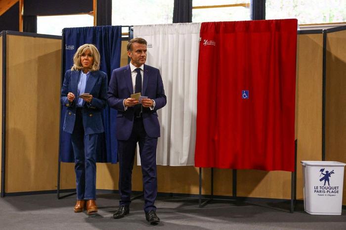 Emmanuel Macron Brigitte Macron AFP
