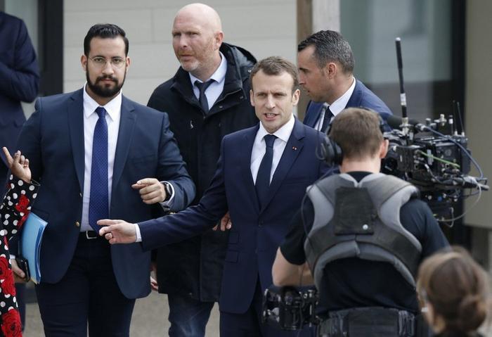 Alexandre Benalla Emmanuel Macron AFP