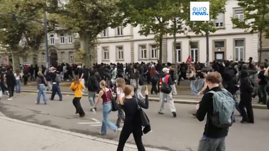 Mobilisation lycéenne en France : 400 à 500 établissements fermés totalement ou "partiellement"...