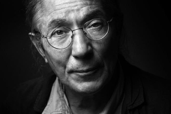 L'écrivain algérien Boualem Sansal pose à Paris le 4 septembre 2015.