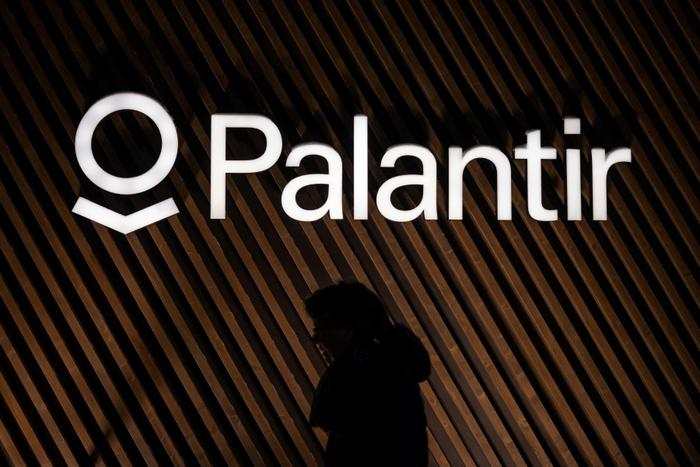 Le logo de la société américaine Palantir Technologies lors du Forum de Davos, le 19 janvier 2023.