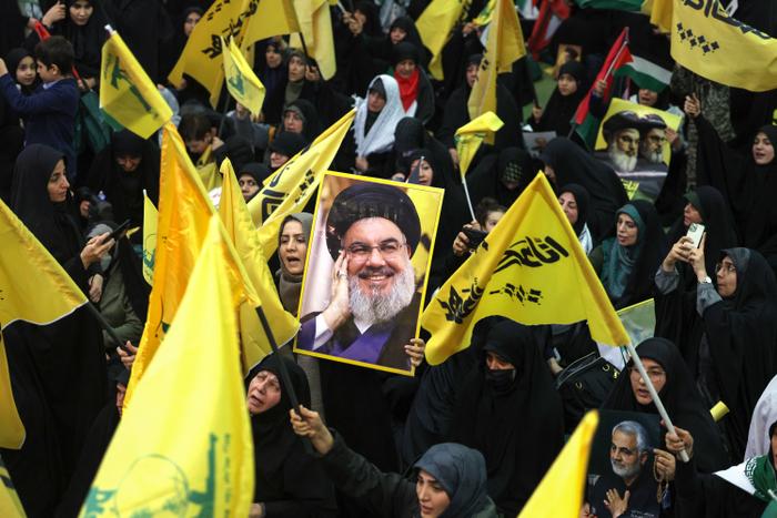 Les obsèques de Hassan Nasrallah, chef du Hezbollah et docteur honoris causa de l'université de Lyon II