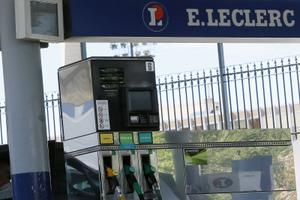 Leclerc station service AFP