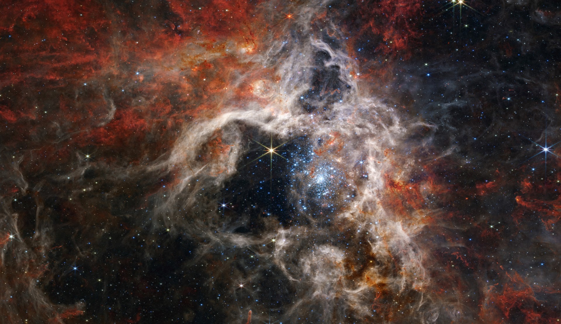 L'univers regorge d'étranges petits points rouges, une nouvelle étude lève le voile sur leur véritable nature