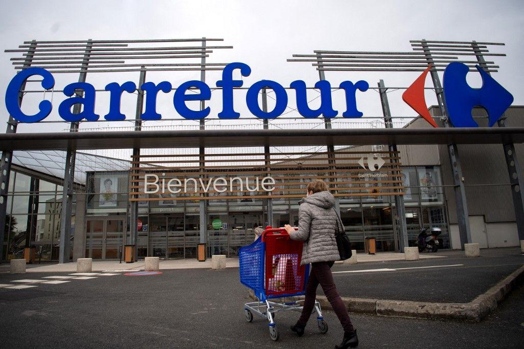 Carrefour logo AFP