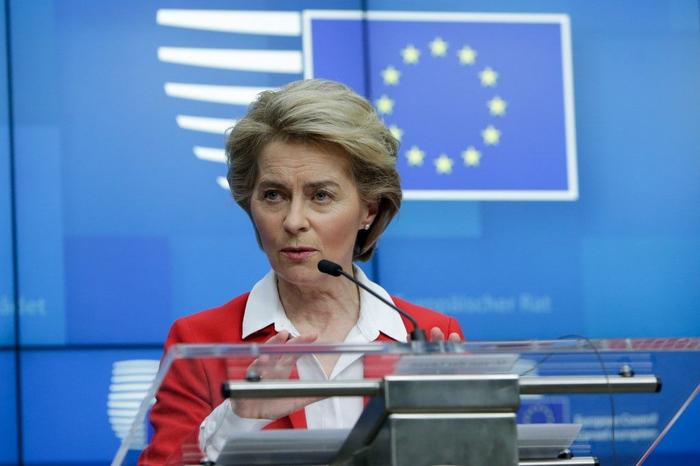 L’Union européenne « regrette profondément » les mesures décidées par le président Donald Trump, a déclaré la présidente de la Commission, Ursula von der Leyen, dans un communiqué.