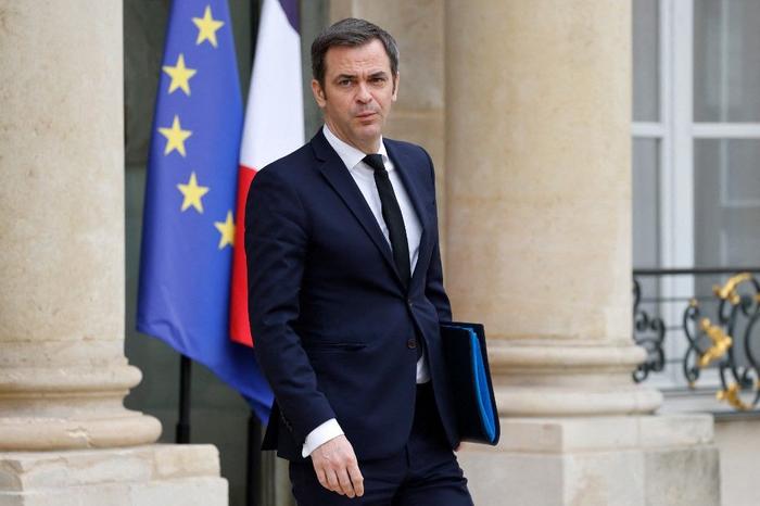 Olivier Véran portrait AFP