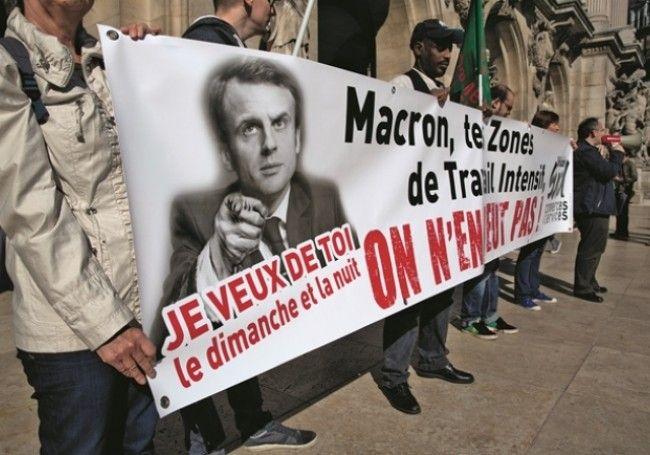 libéralisme Emmanuel Macron travail le dimanche AFP