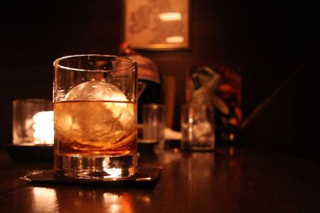 Un verre de whisky. (Image d'illustration)