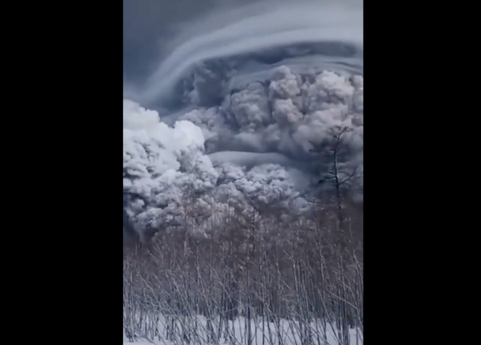Éruption Volcan Russie