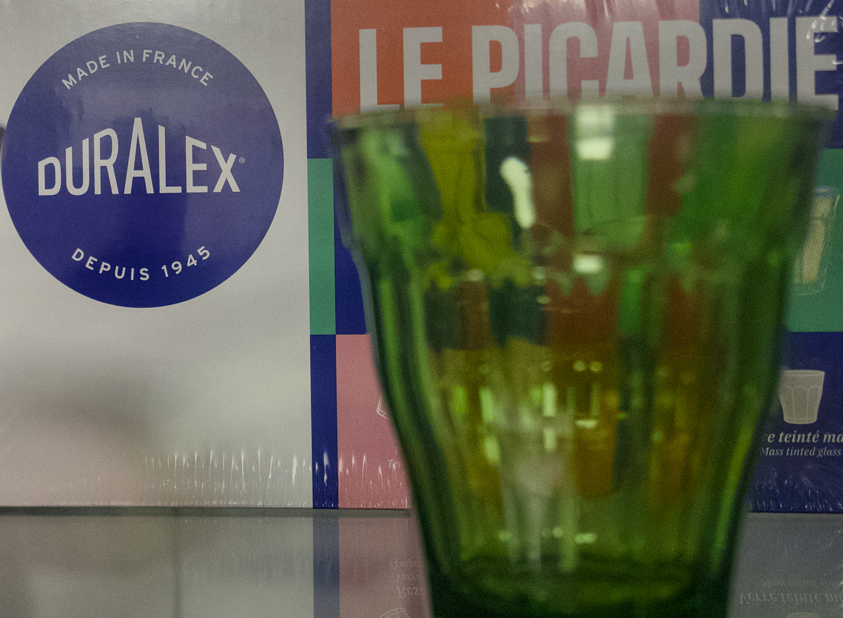Le propriétaire de Tupperware France reprend la verrerie Duralex